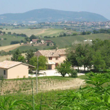 فندق I Tre Filari